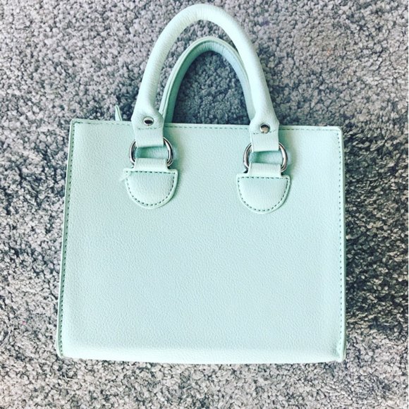 Charming Charlie Bags Mint Green Crossbody Bag Poshmark